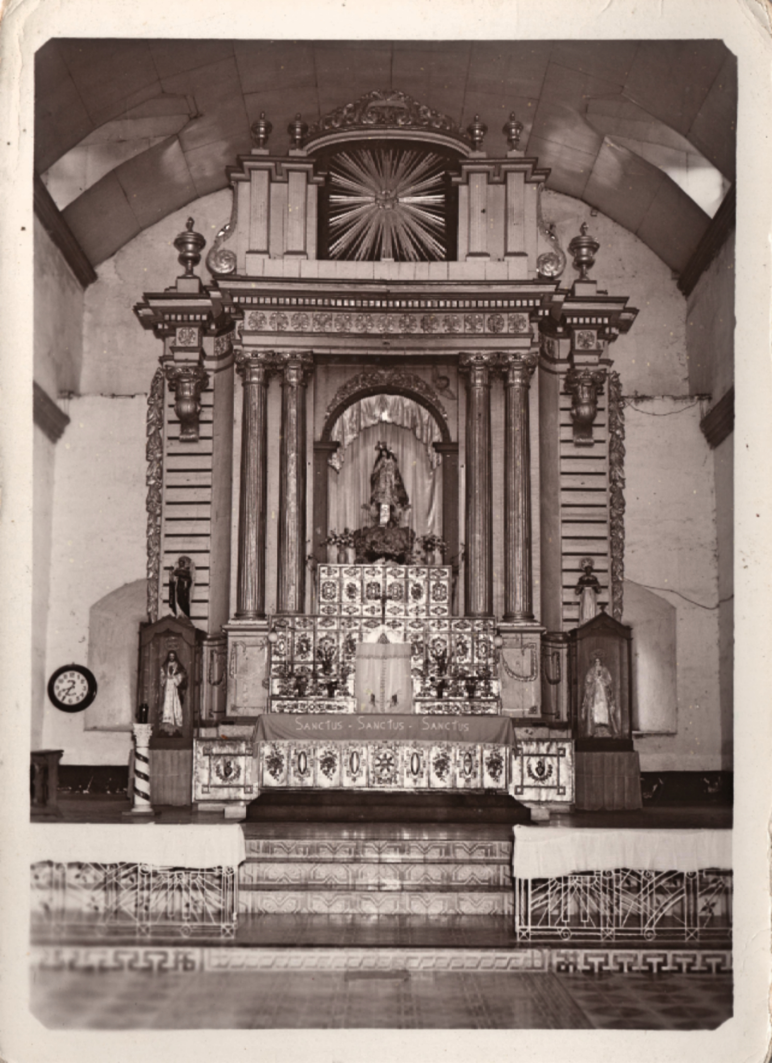 Nuestra Señora del Pilar - Imus Parish (Old Altar)